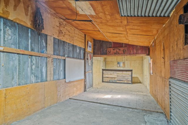 6041 McDaniels Rd, Springfield, TN 37172