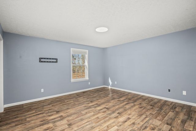 6041 McDaniels Rd, Springfield, TN 37172