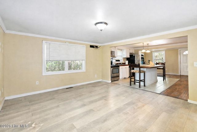 2715 Castle Hayne Road, Wilmington, NC 28401