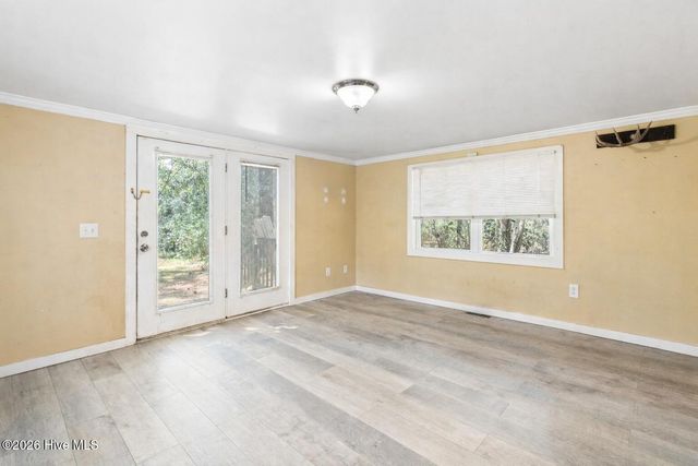 2715 Castle Hayne Road, Wilmington, NC 28401