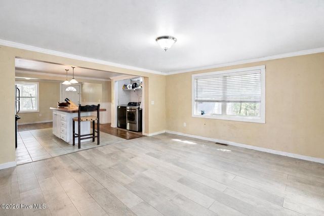 2715 Castle Hayne Road, Wilmington, NC 28401