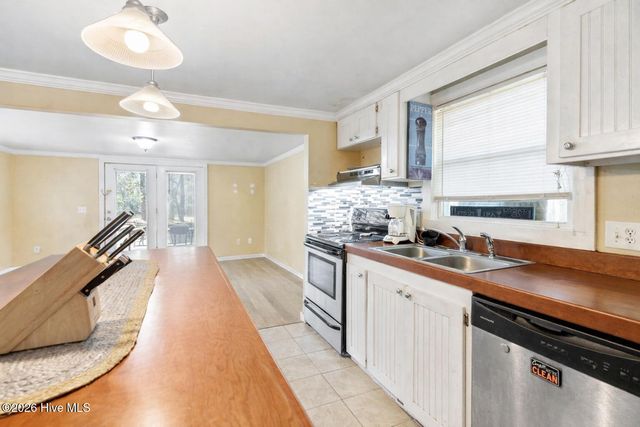 2715 Castle Hayne Road, Wilmington, NC 28401