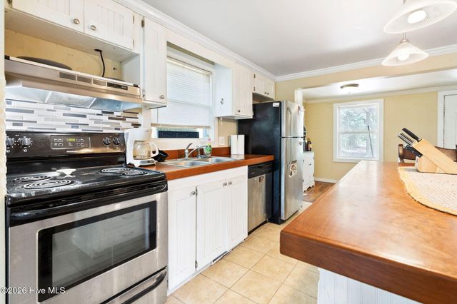 2715 Castle Hayne Road, Wilmington, NC 28401