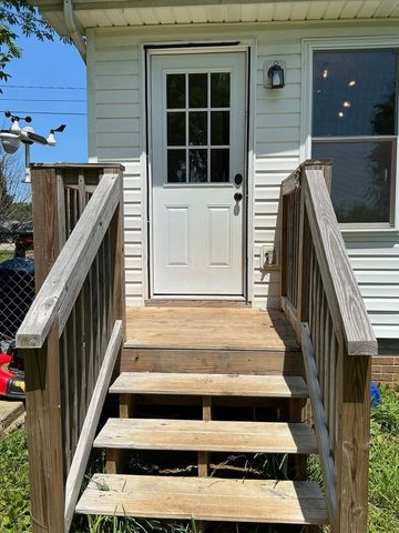 1925 Timberline Cir, Oak Grove, KY 42262