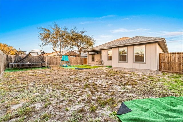 1954 Admiral Lane, Aransas Pass, TX 78336