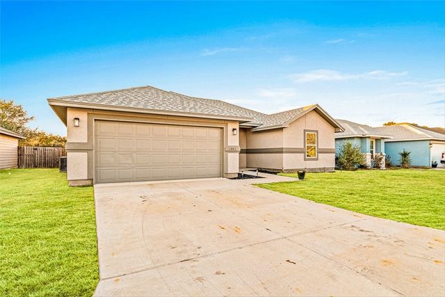 1954 Admiral Lane, Aransas Pass, TX 78336