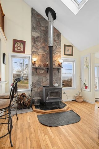 26 Pier Road, Portsmouth, RI 02872