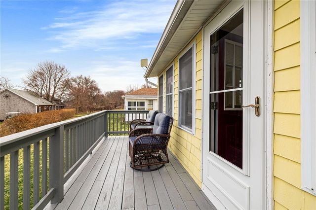 26 Pier Road, Portsmouth, RI 02872