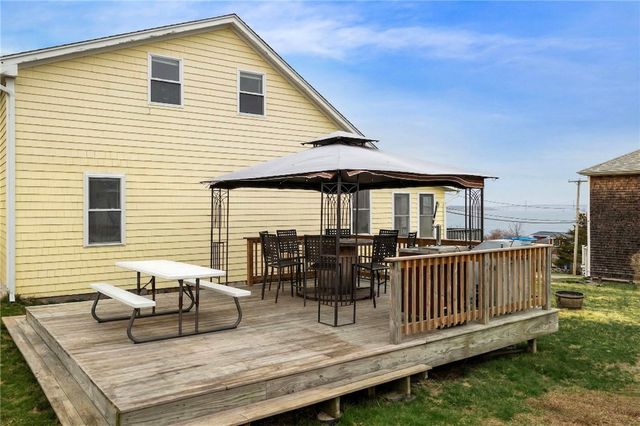 26 Pier Road, Portsmouth, RI 02872