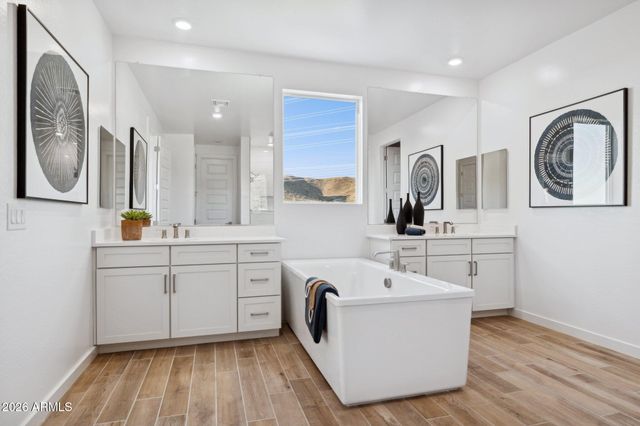 10030 S 23RD Lane, Phoenix, AZ 85041