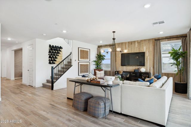 10030 S 23RD Lane, Phoenix, AZ 85041