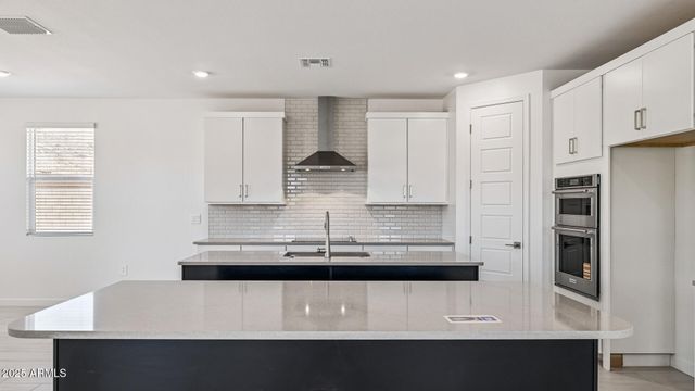 10030 S 23RD Lane, Phoenix, AZ 85041