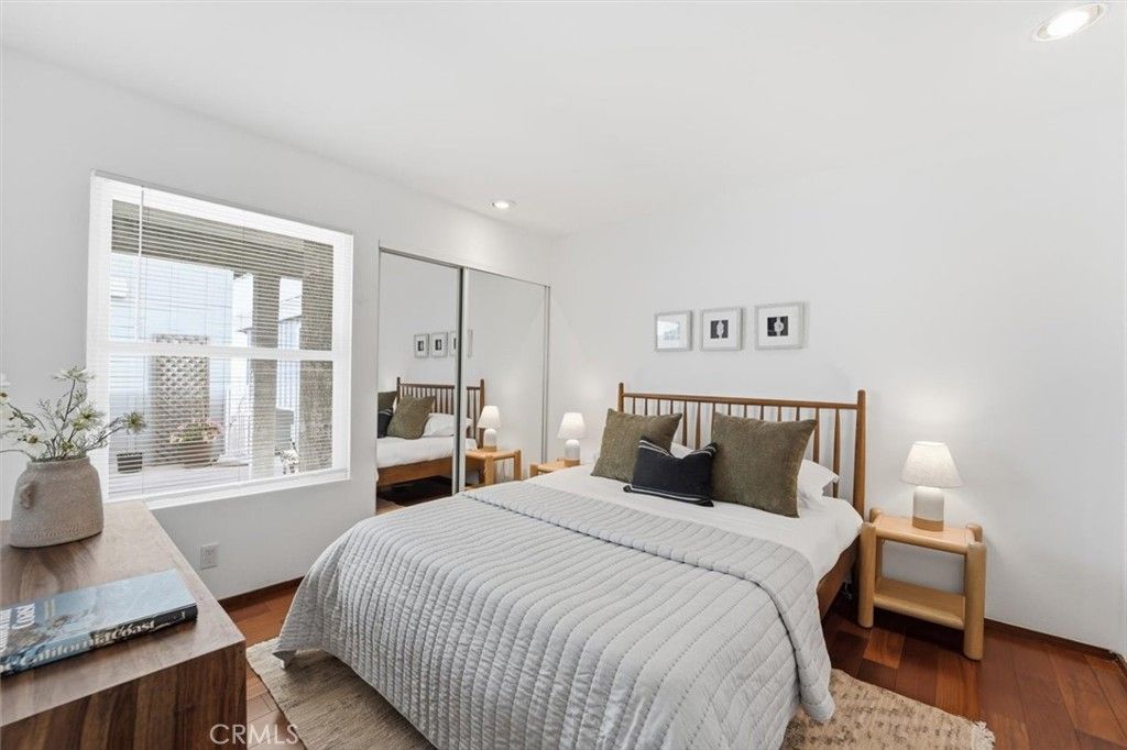 Image 25 of property listing at 320 Paseo De La Playa #E, Redondo Beach, CA 90277