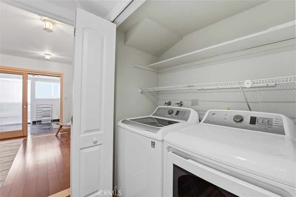 Image 31 of property listing at 320 Paseo De La Playa #E, Redondo Beach, CA 90277
