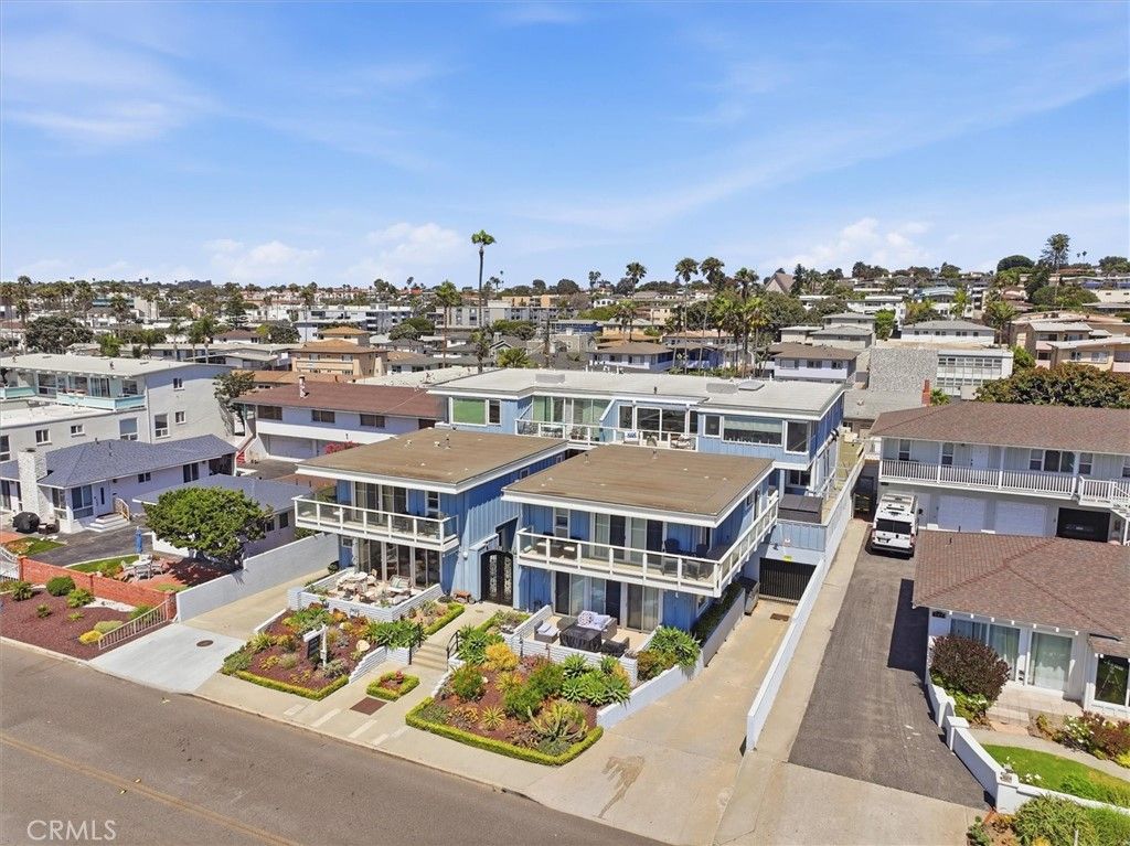 Image 6 of property listing at 320 Paseo De La Playa #E, Redondo Beach, CA 90277