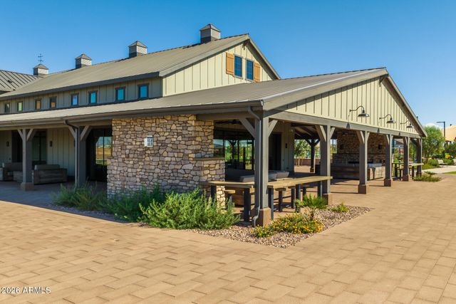 23024 E ARROWHEAD Trail, Queen Creek, AZ 85142