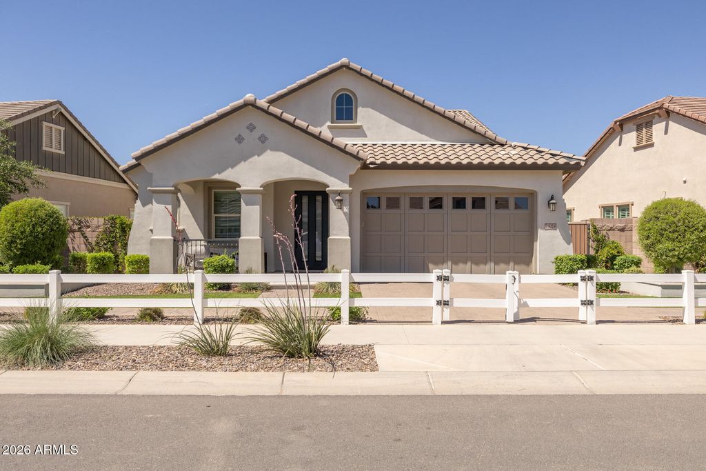 23024 E ARROWHEAD Trail, Queen Creek, AZ 85142 — photo 2