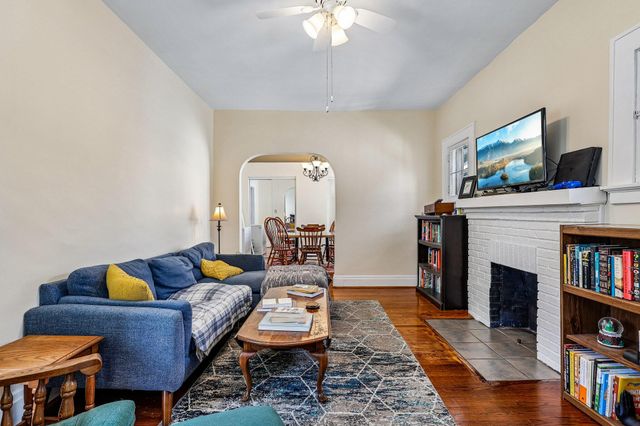 26 W 30th Street, Latonia, KY 41015
