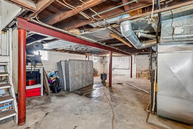 26 W 30th Street, Latonia, KY 41015
