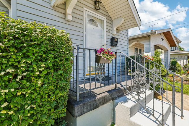 26 W 30th Street, Latonia, KY 41015