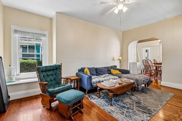 26 W 30th Street, Latonia, KY 41015