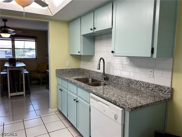 3612 SE 12th AVE 6, Cape Coral, FL 33904