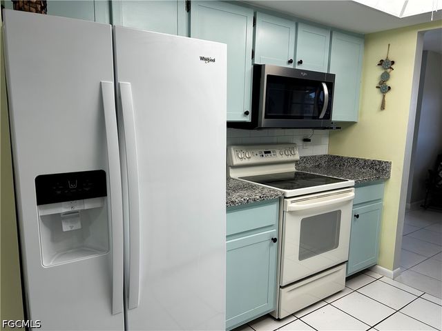 3612 SE 12th AVE 6, Cape Coral, FL 33904