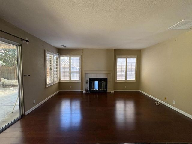 3905 Wilkesboro Avenue, Modesto, CA 95357