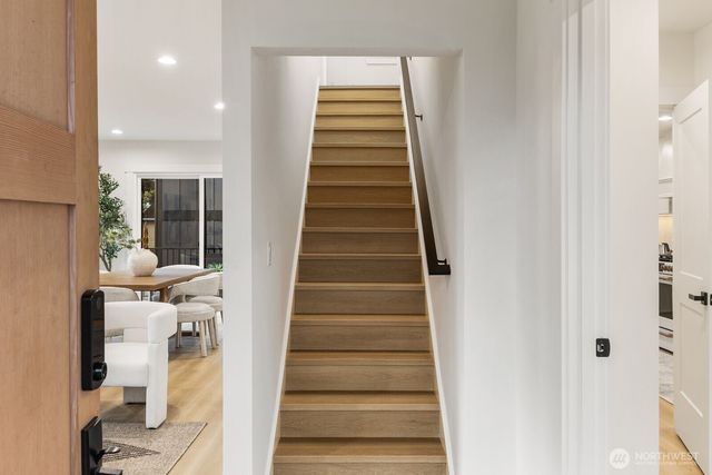 306 NW 45th Street, Seattle, WA 98107