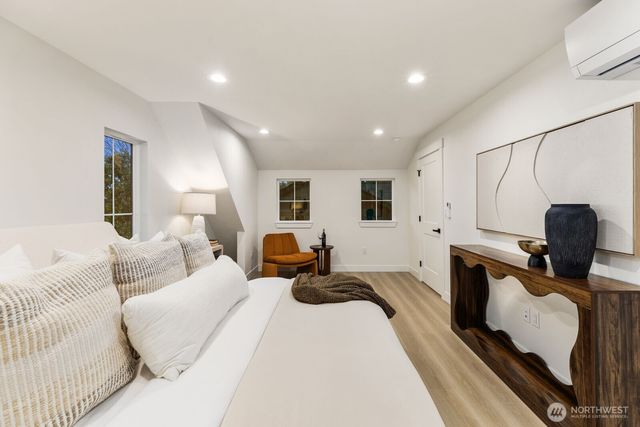 306 NW 45th Street, Seattle, WA 98107