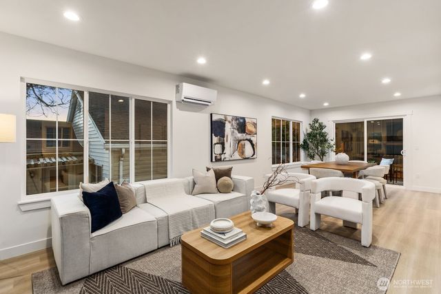 306 NW 45th Street, Seattle, WA 98107