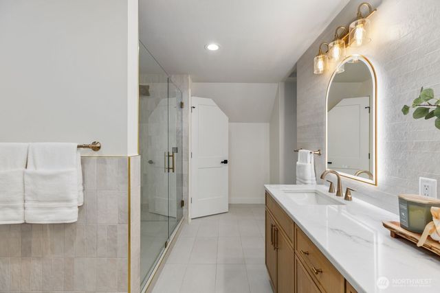 306 NW 45th Street, Seattle, WA 98107