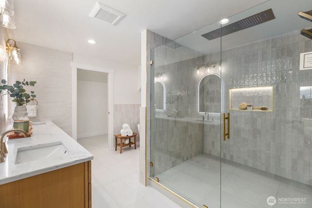 306 NW 45th Street, Seattle, WA 98107