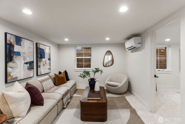 306 NW 45th Street, Seattle, WA 98107