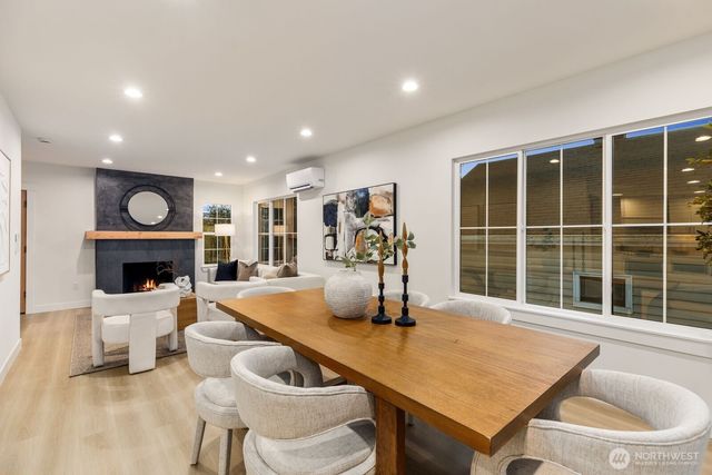 306 NW 45th Street, Seattle, WA 98107