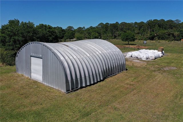 6235 65th Street, Vero Beach, FL 32967