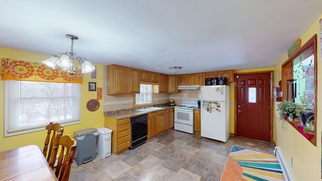 120 Senna Road, Fitchburg, MA 01420