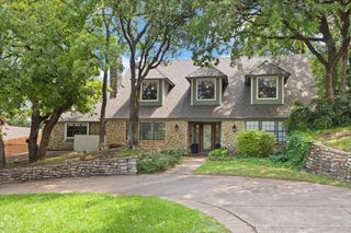 2123 Wilson Drive, Arlington, TX 76011