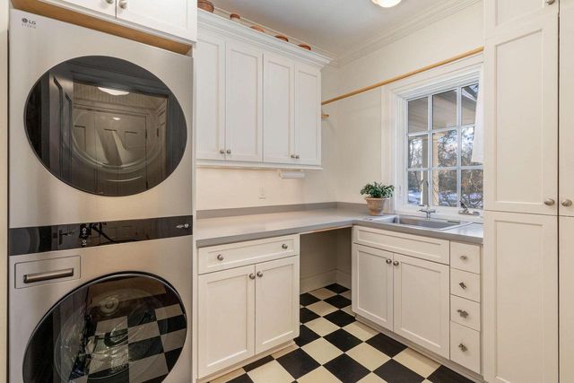 8590 N Green Bay COURT, River Hills, WI 53217