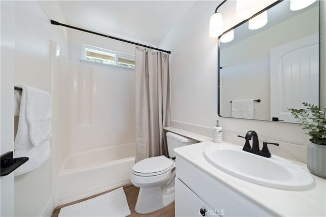 672 Garland Court, Thousand Oaks, CA 91360