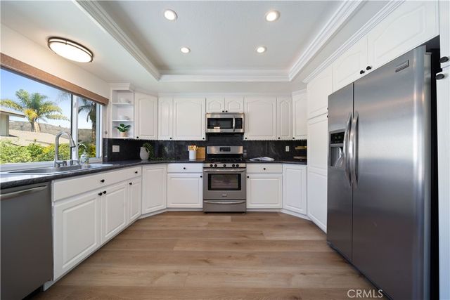 672 Garland Court, Thousand Oaks, CA 91360