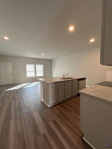 109 Pin Oak Trail, Milledgeville, GA 31061