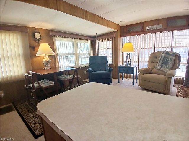 18 Fountain View BLVD, North Fort Myers, FL 33903