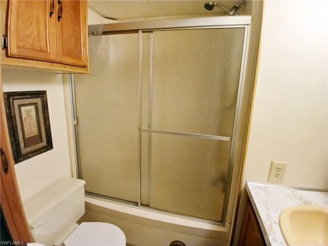 18 Fountain View BLVD, North Fort Myers, FL 33903