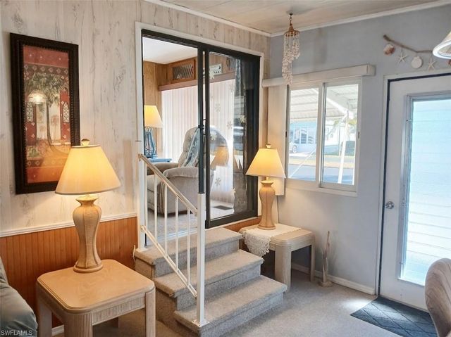 18 Fountain View BLVD, North Fort Myers, FL 33903