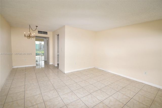 130 NE 202nd Ter S21, Miami Gardens, FL 33179
