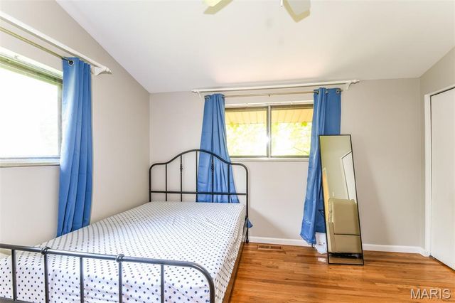123 Brookside Court, St Louis, MO 63146