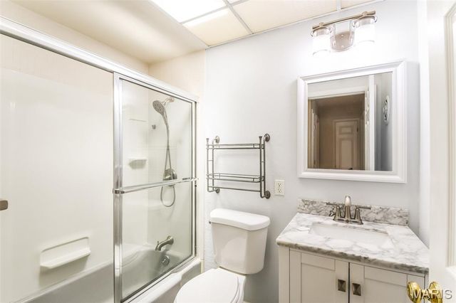 123 Brookside Court, St Louis, MO 63146