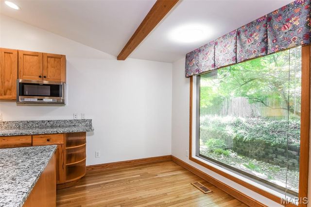 123 Brookside Court, St Louis, MO 63146