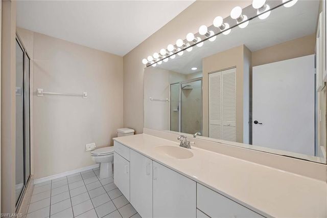 7784 Emerald Cir Apt 203, Naples, FL 34109